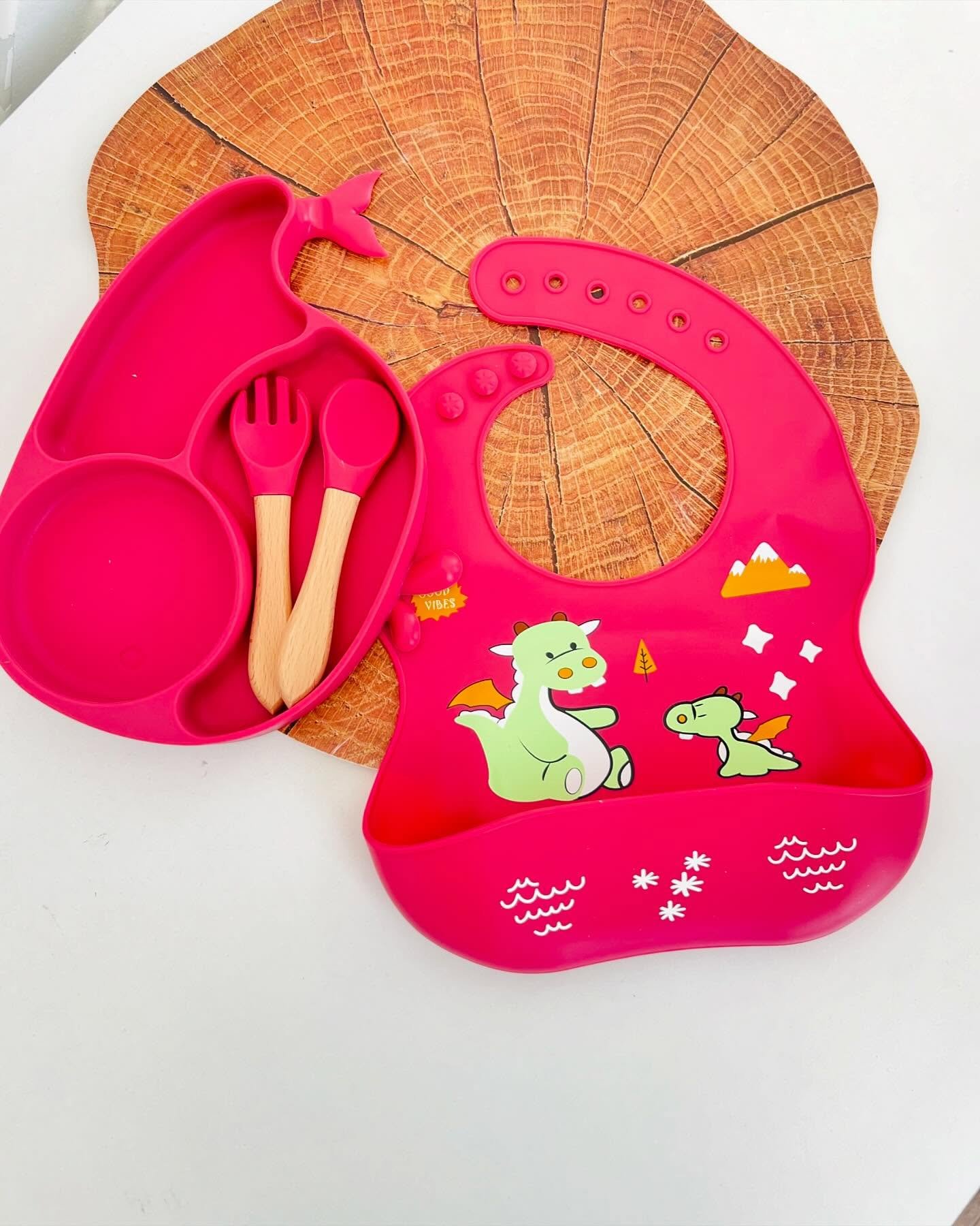 Set Ushqimi për Bebe – Bib Silikoni + Pjatë & Takëme (Pink Dragon)