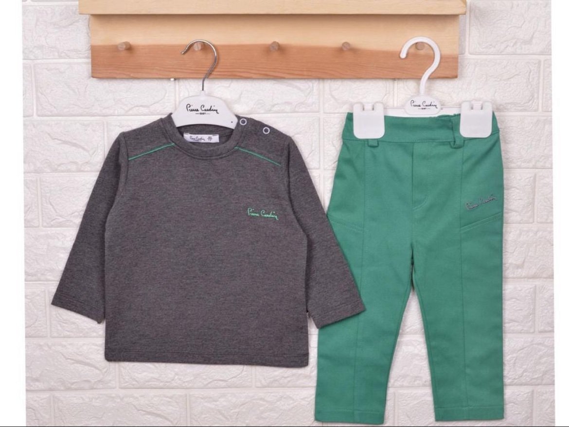 Set për fëmijë Pierre Cardin – bluzë + pantallona (stil klasik & komod)