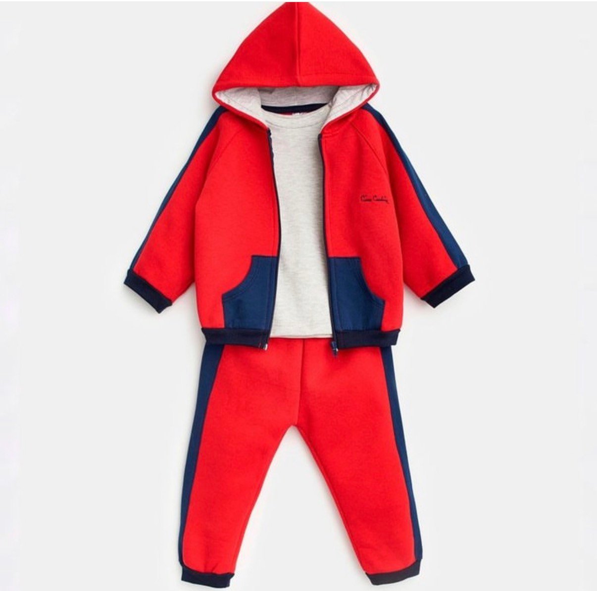 Set sportiv 3 pjesë për bebe Pierre Cardin – me xhup me kapuç